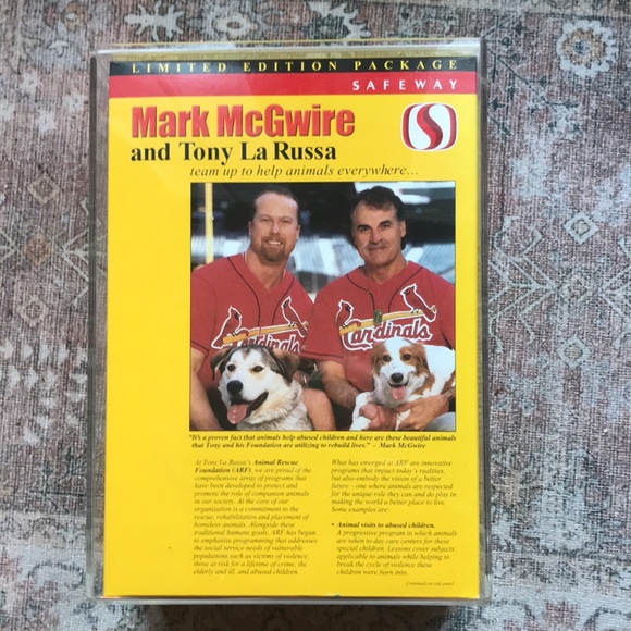 Baseball Collection Mark McGwire Limited Edition in plastic box, rare-vintage! - Picture 3 of 6